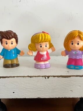 Kids Toy Figure Set - Yellow Blonde Doll with Pink Outfit